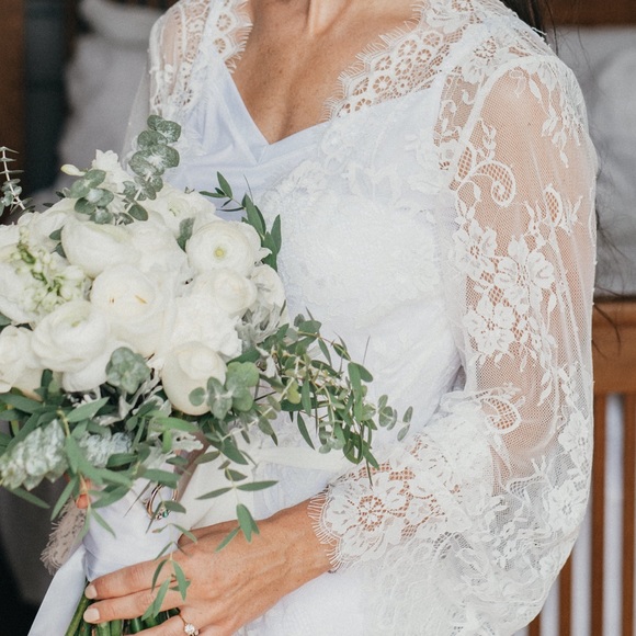 Lace robe - perfect for wedding day - Picture 3 of 3